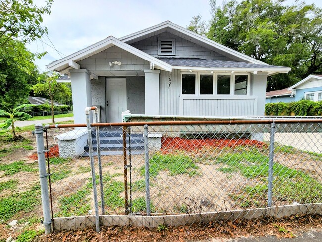 Building Photo - Fully Renovated 3 Bedroom Rental Home Avai...