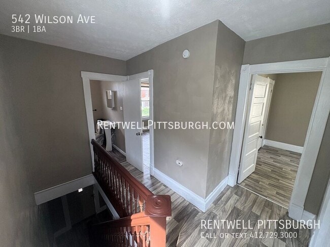 Building Photo - 542 Wilson Ave