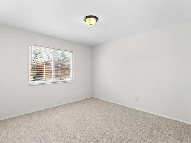 Building Photo - 10017-10021 Rodium Dr.