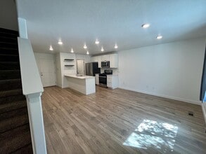 Building Photo - 953 Drifter Ln