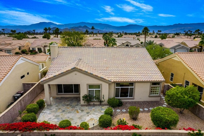 Building Photo - 78462 Palm Tree Ave