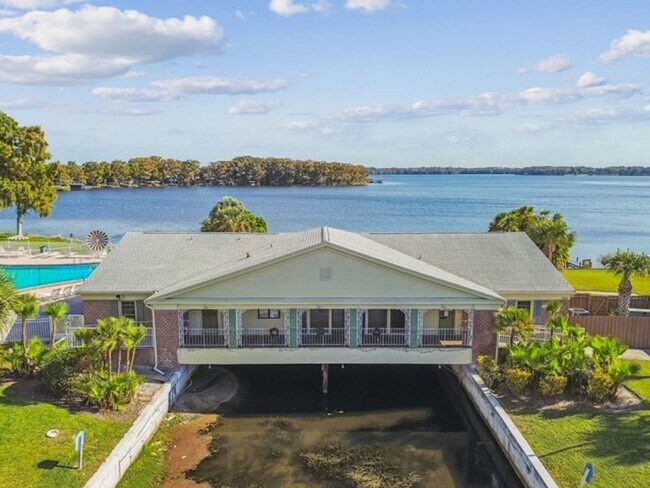 Building Photo - 2X2.5 -MOVE IN NOW! NEW LVP FLOORING ON 1ST FLOOR! NEW CARPET ON 2ND FLOOR! WATER VIEWS! CALL TOD...