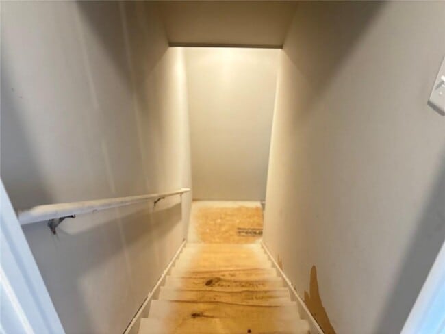 Building Photo - 5800 Arbor Green Cir