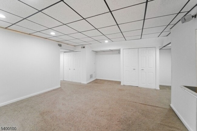 Building Photo - 13 Jill Ct