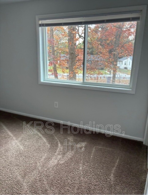 Building Photo - 800 Brook Hill Rd