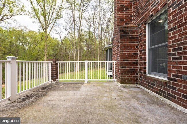 Building Photo - 13576 Highland Rd