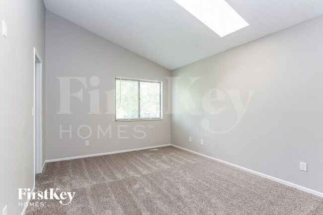 Building Photo - 6976 Finchley Dr