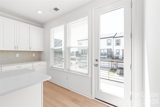 Building Photo - 3012 Rexton Ln