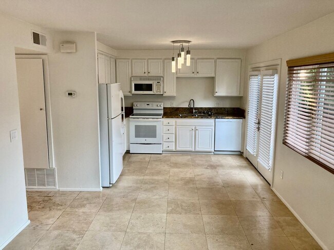 Building Photo - Tierrasanta 4 Bedroom 3 Bath