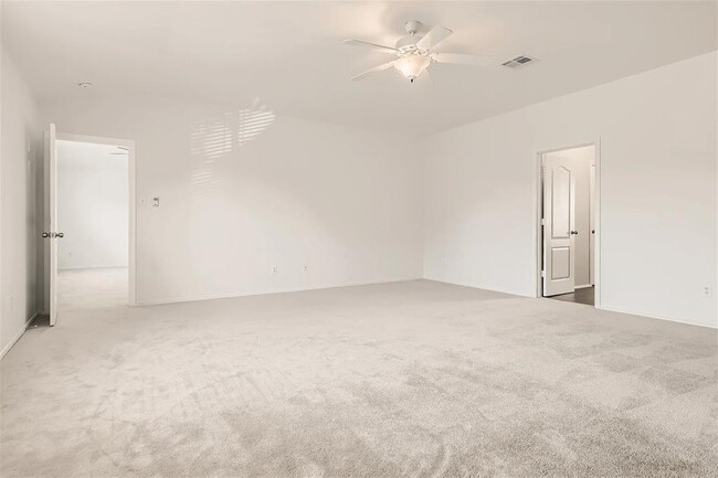 Building Photo - 1104 Canoe Cove