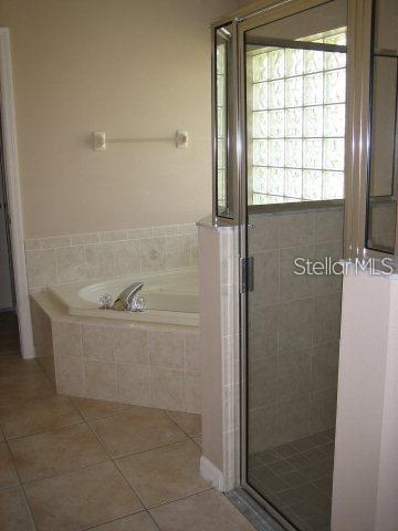 Building Photo - 5 Buttercup Pl