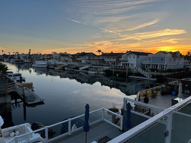 Building Photo - 3810WH - The Hemlock Hideaway | 4 Bed 2.5 ...