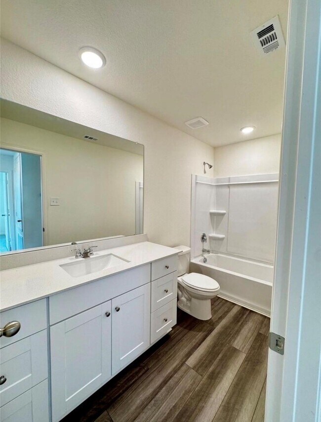 Building Photo - 15043 Ronan Dr