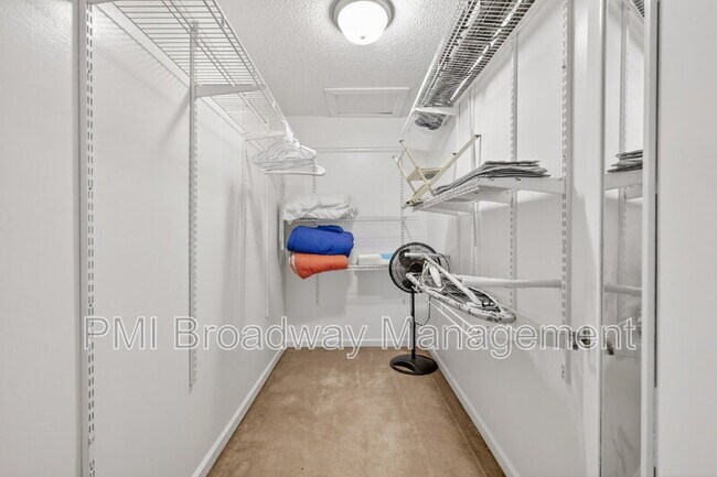 Building Photo - 500 Paragon Mills Rd