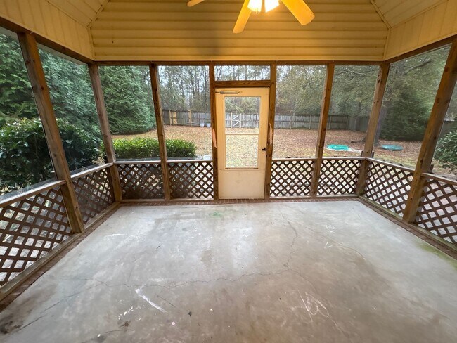 Building Photo - 1168 Lake Greenwood Dr