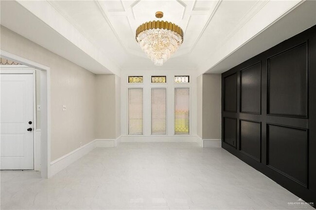 Building Photo - 15 Diana Dr