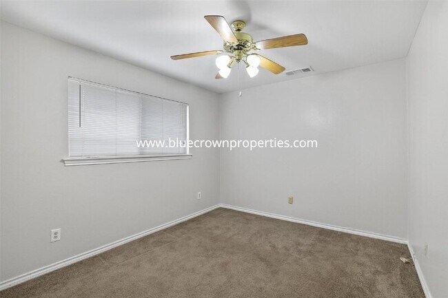 Building Photo - 1806 Bristol Cove