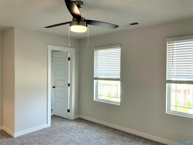 Building Photo - 403 Falls Pointe