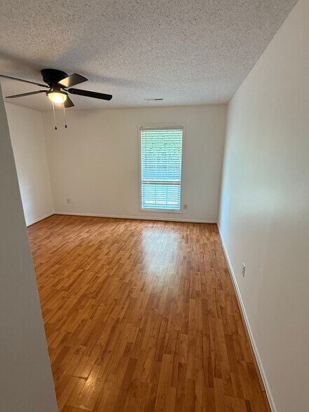 Building Photo - 6533 Deermont Ct