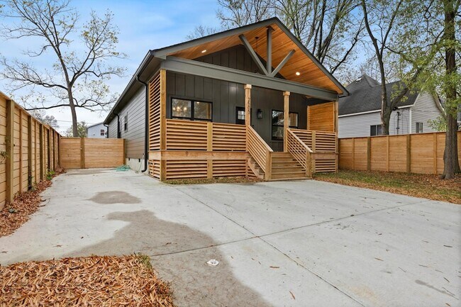 Building Photo - 2505 Vance Ave