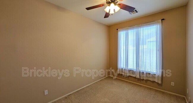 Building Photo - 4236 E Oxford Ln
