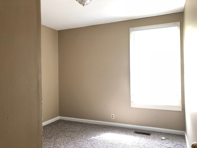 Building Photo - Recently Renovated Three Bedroom in Gallatin