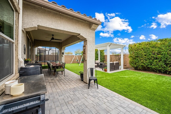 Building Photo - 14462 W Artemisa Ave