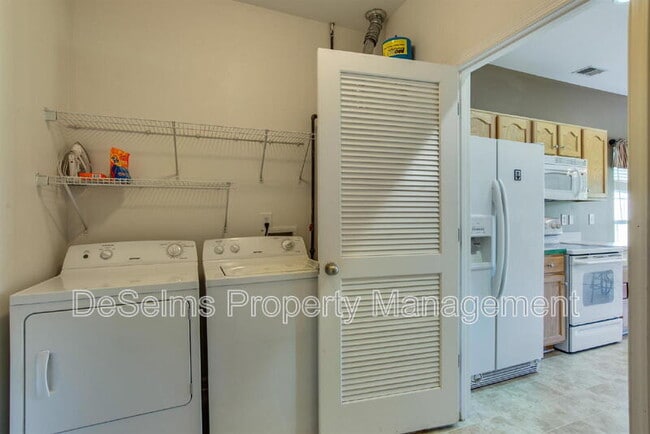 Building Photo - 2007 McCrory Pl