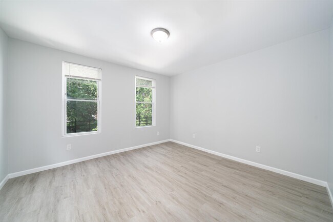 Building Photo - 408 Monastery Pl