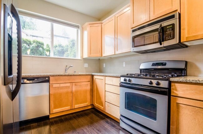 Building Photo - 2 bedroom in Bothell WA 98012
