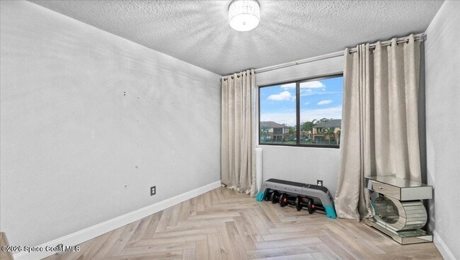 Building Photo - 1320 Lara Cir