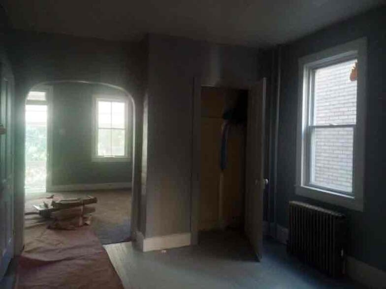 Building Photo - 310 E Snyder Ave