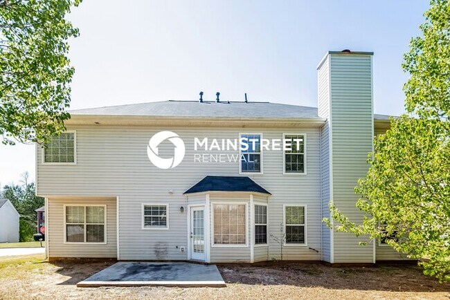 Building Photo - 5 Bedroom Pet-Friendly Home in Lithonia, GA with Main Street Renewal