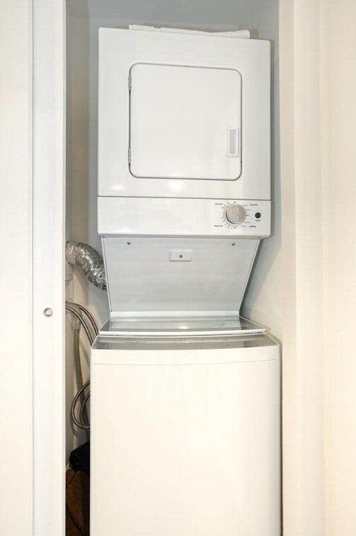 Building Photo - 4 Canal Park