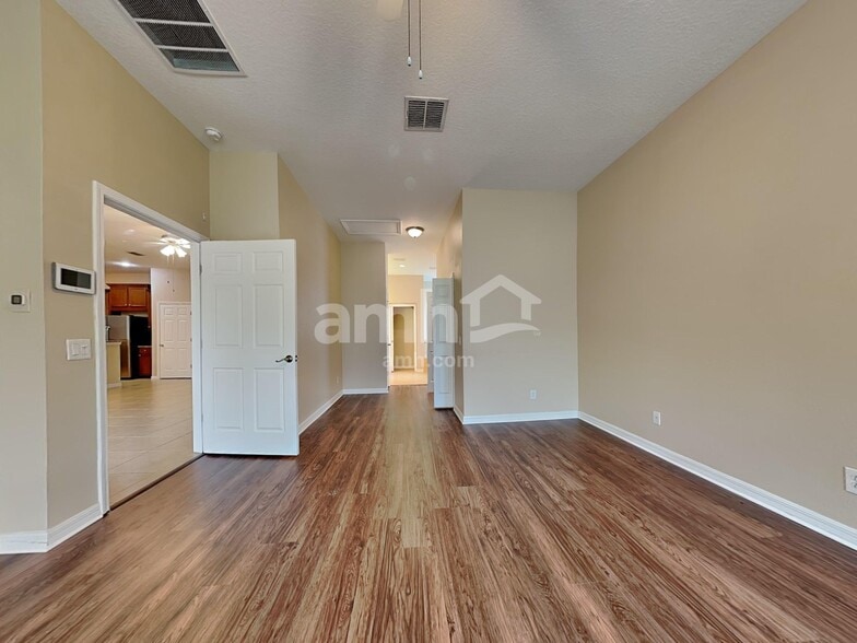 Building Photo - 5402 Coral Shell Way