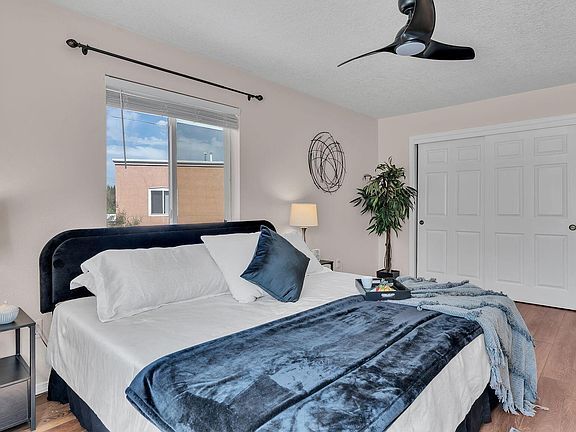 Building Photo - Single-level living at its finest! This co...