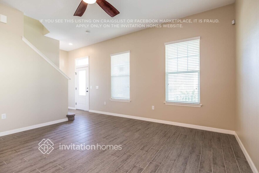 Building Photo - 9311 Meadow Hunt Way