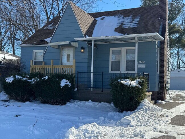 Building Photo - MODERN 3-BEDROOM HOME YOU DON’T WANT TO MISS!