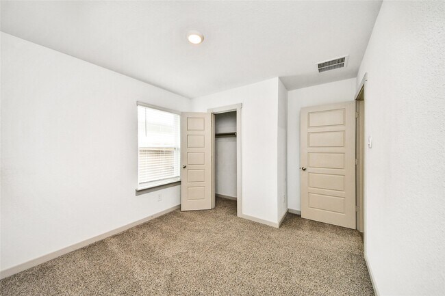 Building Photo - 12918 Wempe Wy