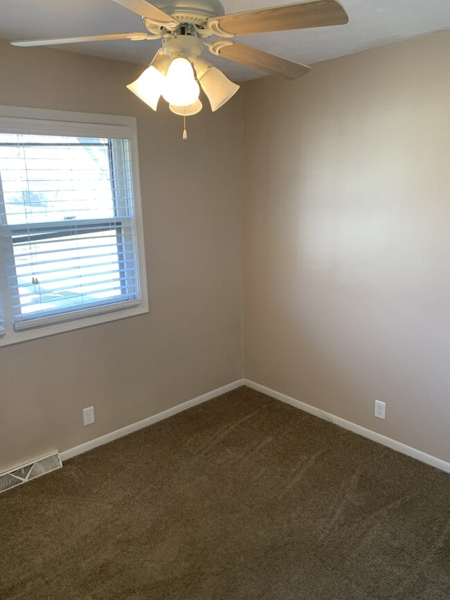 Building Photo - 15105 Westchester Cir