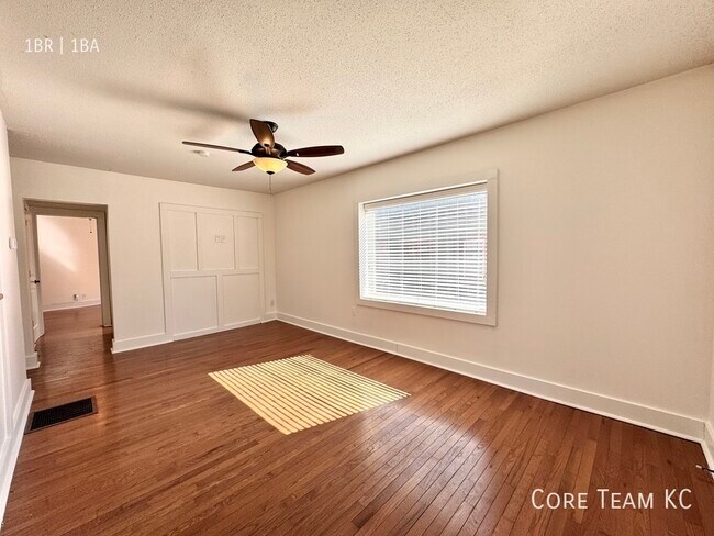 Building Photo - 4328 Roanoke Pkwy