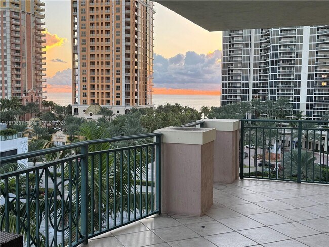 Primary Photo - 17555 Atlantic Blvd