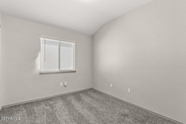 Building Photo - 1096 Stoke St