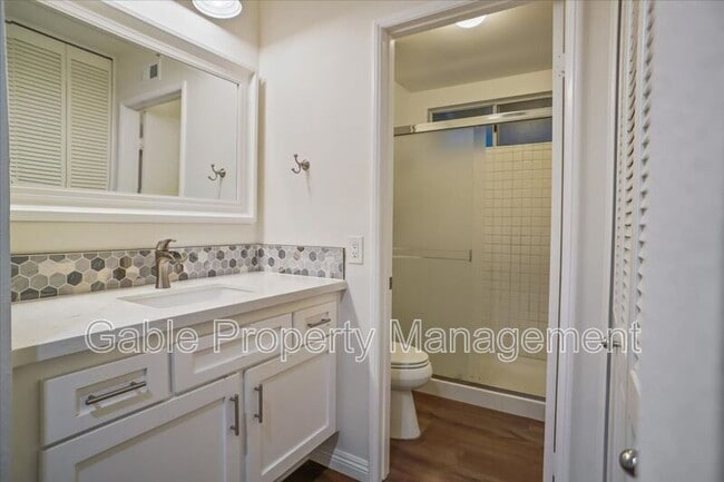 Building Photo - 27221 Camden Pl