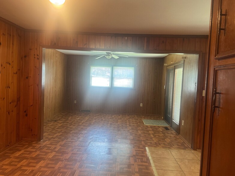 Building Photo - 3001 Depaul Ct