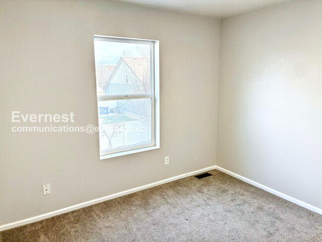 Building Photo - 3907 Heatherwood Cir