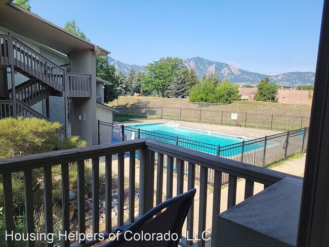 Building Photo - 2 br, 2 bath House - 625 Manhattan Place #208