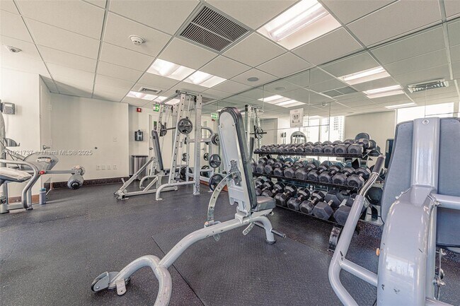 Building Photo - 31 SE 5th St