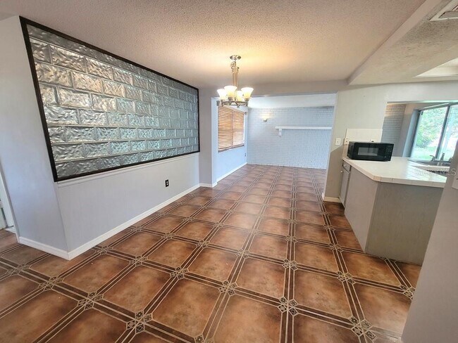 Building Photo - 3702 Sail Dr