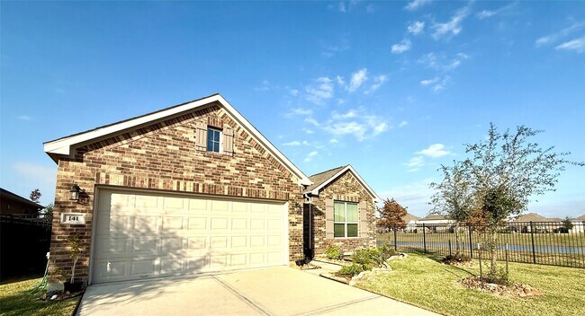 Building Photo - 141 Eliana Shores Dr